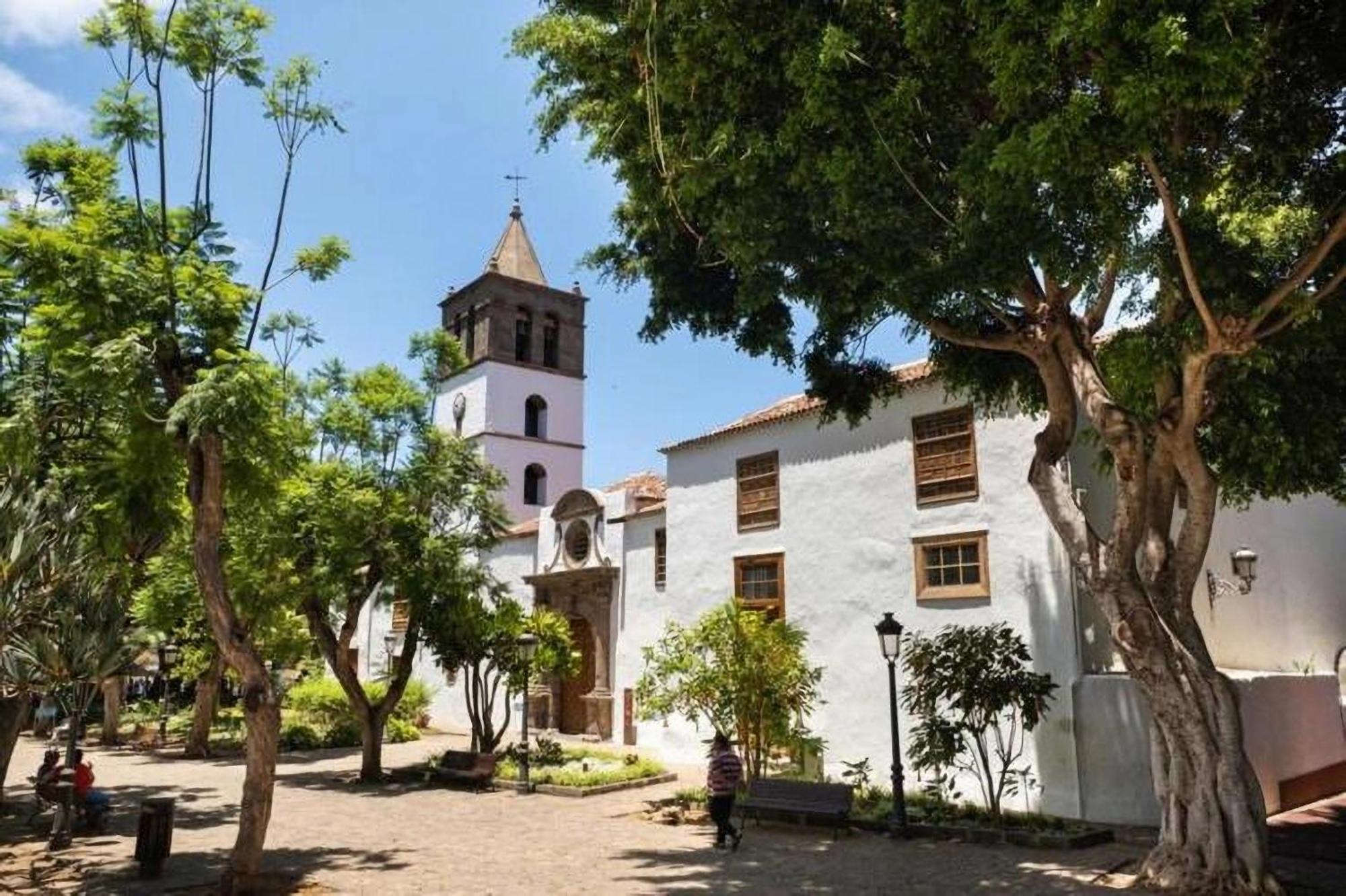 Icod De Los Vinos Centro Exterior photo